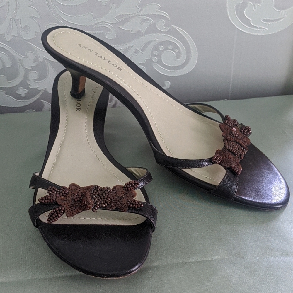 And Taylor Brown Kitten Heel Sandals size 6.5